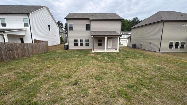 Building Photo - 4599 Silver Oak Dr SW