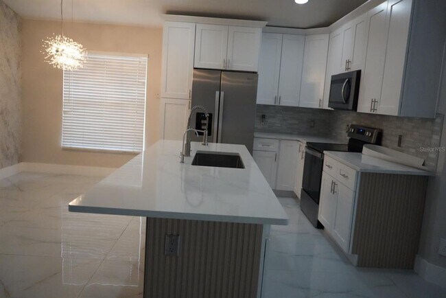 Building Photo - 600 Abaco Ct