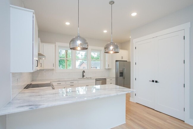 Building Photo - 1611 Century St