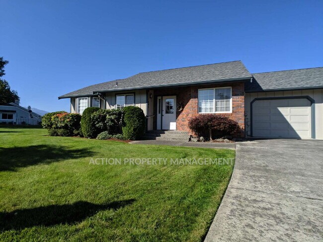 Building Photo - 3 bed 2 bath in Sherwood Village