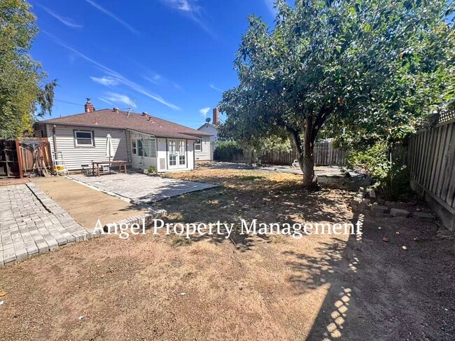 Building Photo - 435 Patton Ave