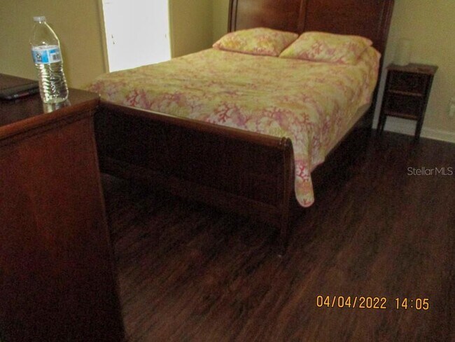 Building Photo - 2905 SW Archer Rd