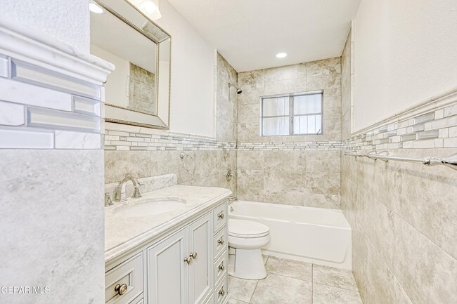 Building Photo - 6200 Palo Alto Ave