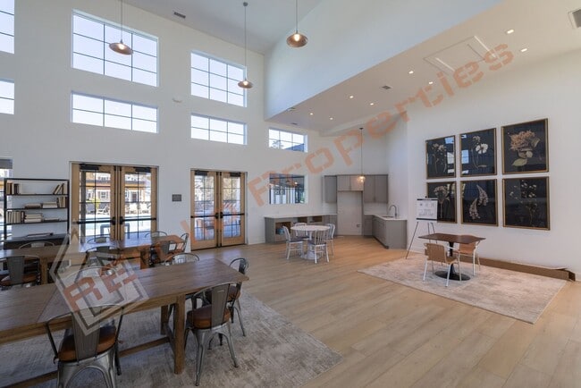 Building Photo - Rental Resort Living! Gorgeous End Unit 3 Story 4 bedroom, 3.5 bathroom Bradley Townhome With Man...