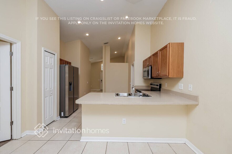 Building Photo - 507 Somerstone Dr