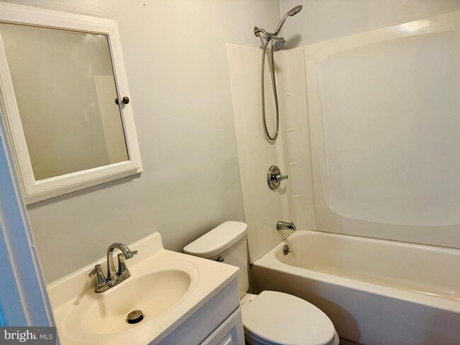 Building Photo - 8134 Mid Haven Rd