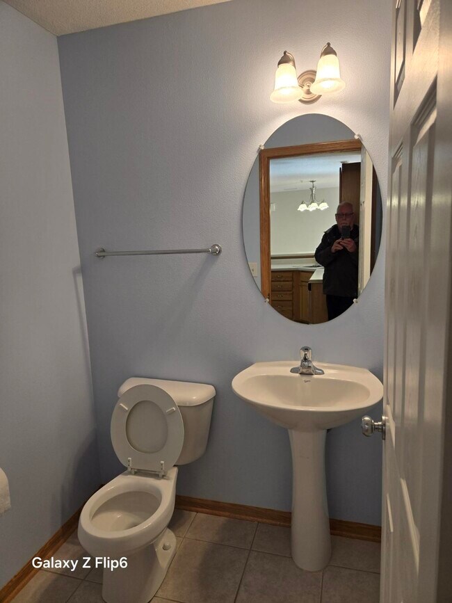 Building Photo - 8610 Ep True Pky