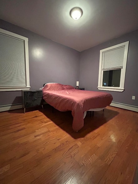 Building Photo - 219 Perkins St