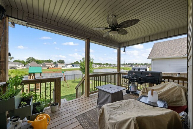 Building Photo - Beautiful Home in Summerfield Waiting to C...