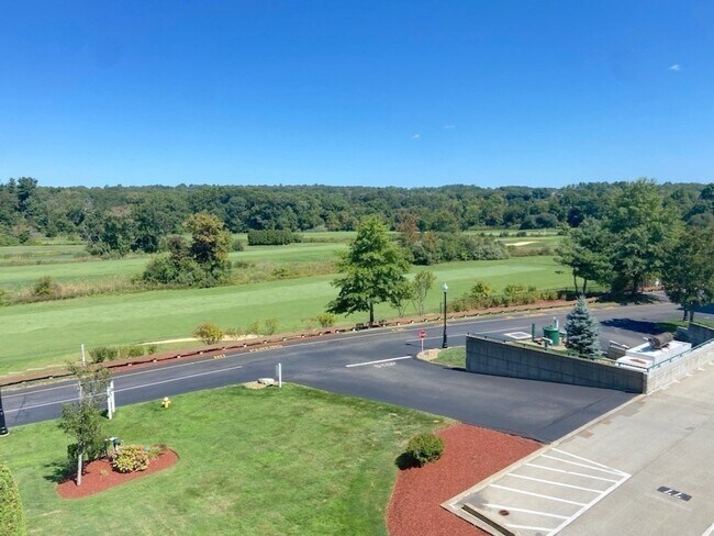 Building Photo - 36 Village Rd