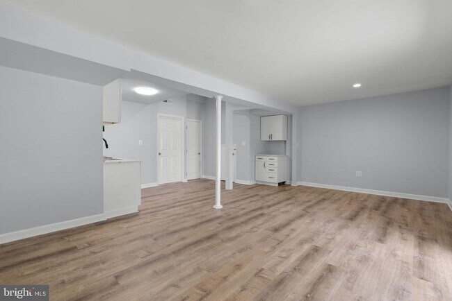 Building Photo - 9130 Bobwhite Cir