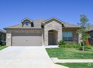 Building Photo - Updated 4 Bedroom, 2 Full Baths Boyd TX