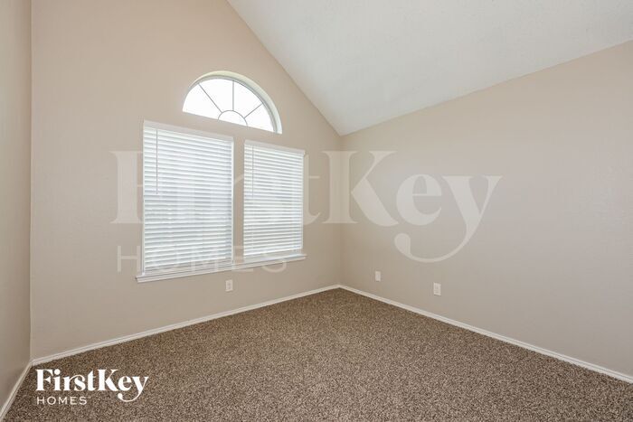 Building Photo - 2140 Birch Bend