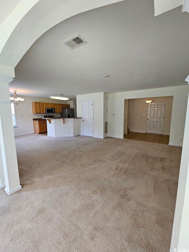 Building Photo - 338 Junco Cir