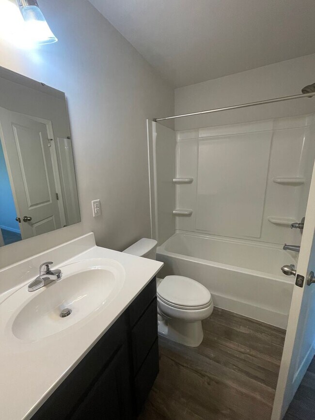 Building Photo - 1245 Havenbrook Dr