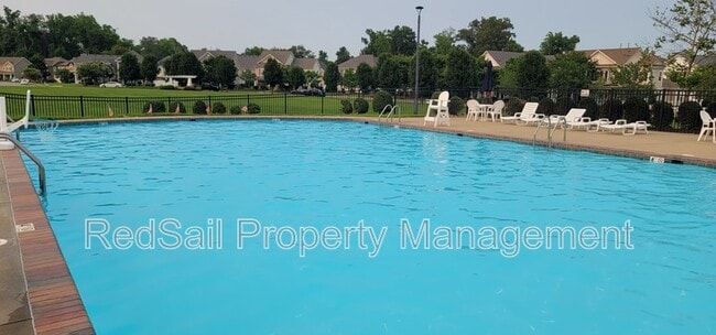 Building Photo - 2225 Tuliptree Cir
