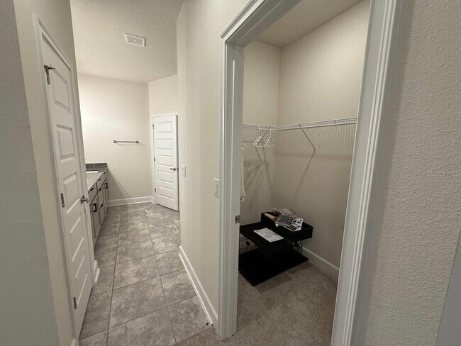 Building Photo - 3828 Sagefield Dr