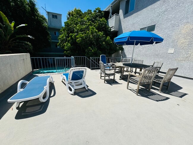 13951 Tanning Deck - The New Yorker