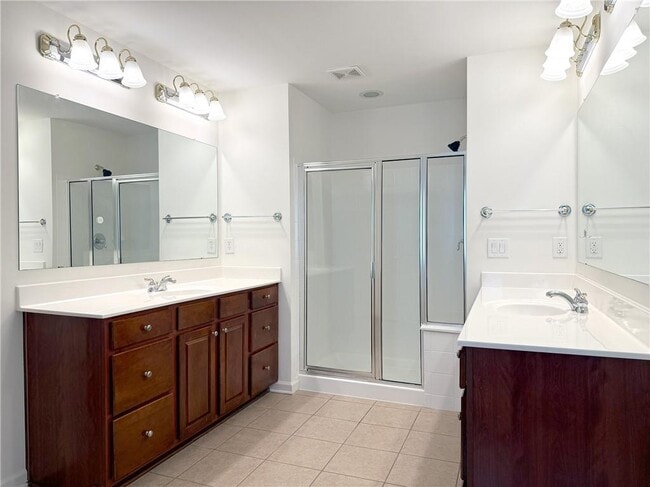 Building Photo - 3240 Bentbill Crossing