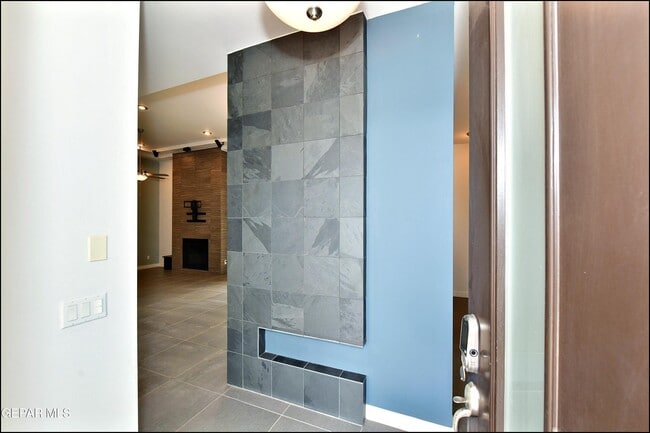 Building Photo - 5973 Cartagena Cir