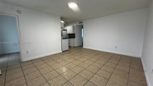 Building Photo - 1225 Marseille Dr
