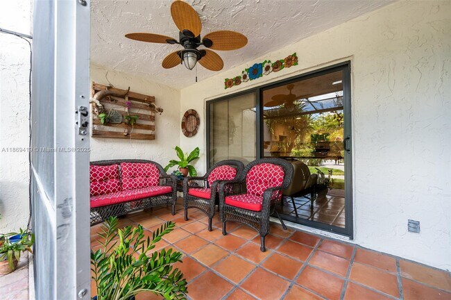 Building Photo - 3133 Coral Hills Dr