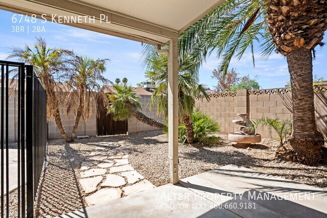 Building Photo - 6748 S Kenneth Pl