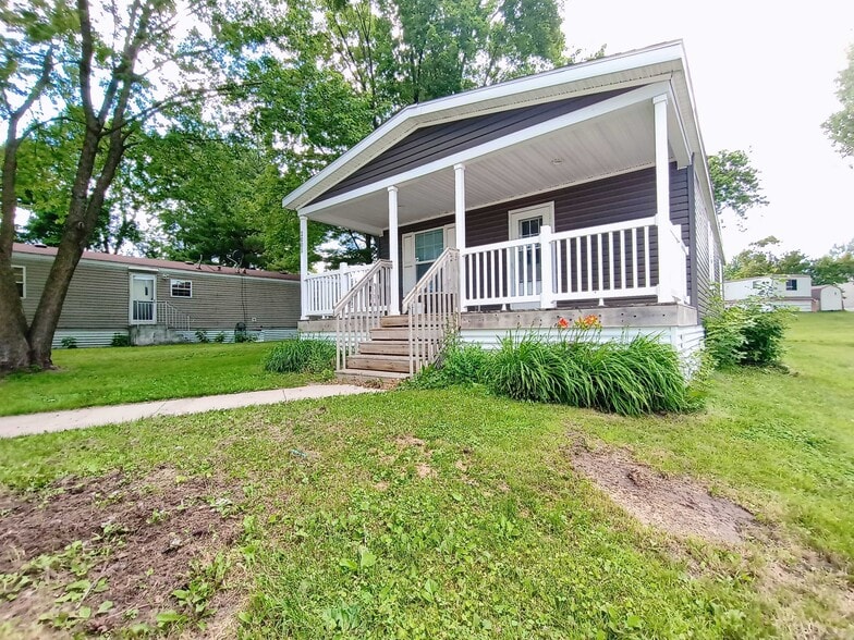 Building Photo - 2005 Falcon Terrace NW