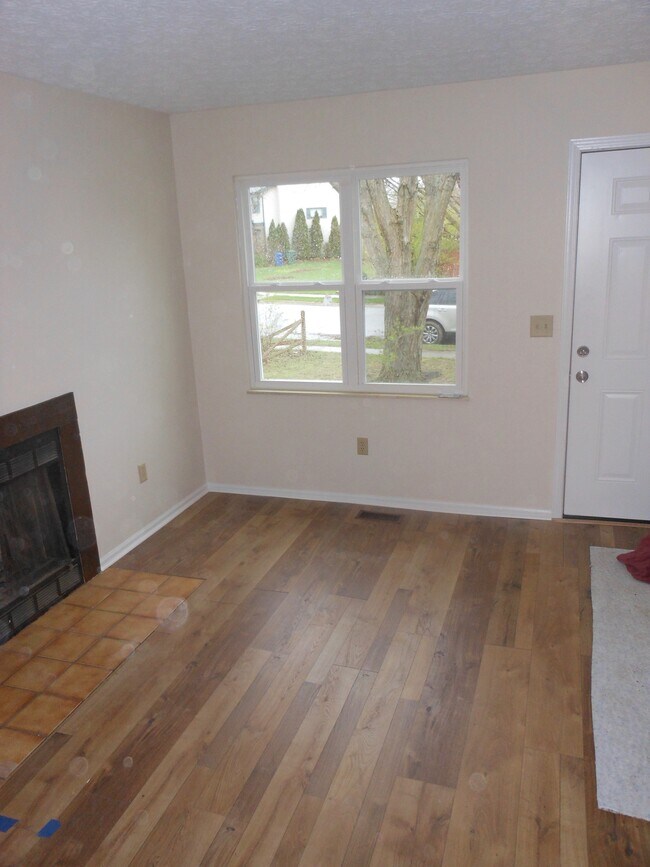 Building Photo - 1795 Laramie Drive