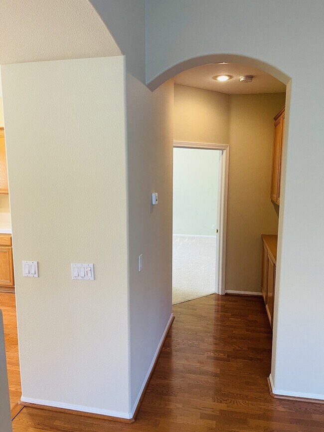 Building Photo - 30962 Crystalaire Dr