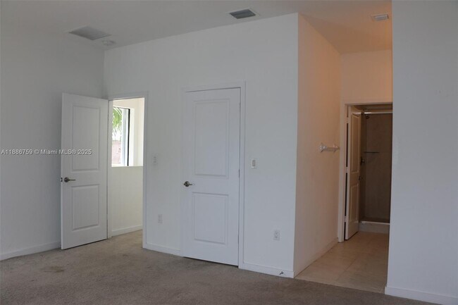 Building Photo - 25372 SW 135th Ave