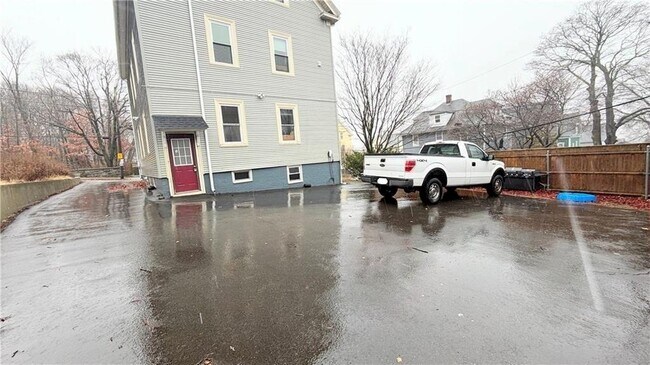 Building Photo - 78 Cypress St