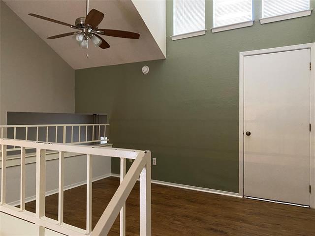 Building Photo - 111 Summer Pl Cir