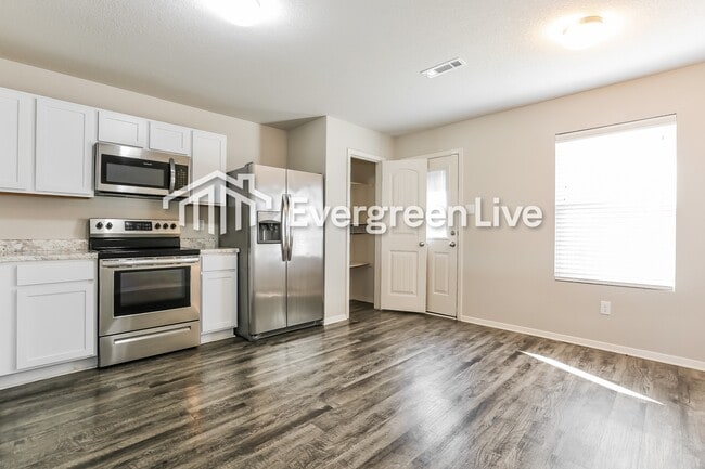 Building Photo - 101 Westwood Dr