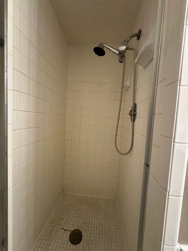 Building Photo - 7909 NW Terrace Hills Blvd