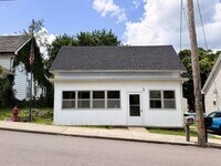 Building Photo - 102 Church St