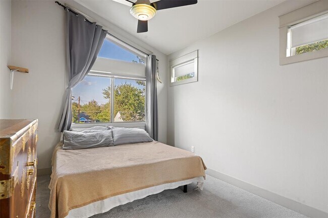 Building Photo - 5007 Delores Ave