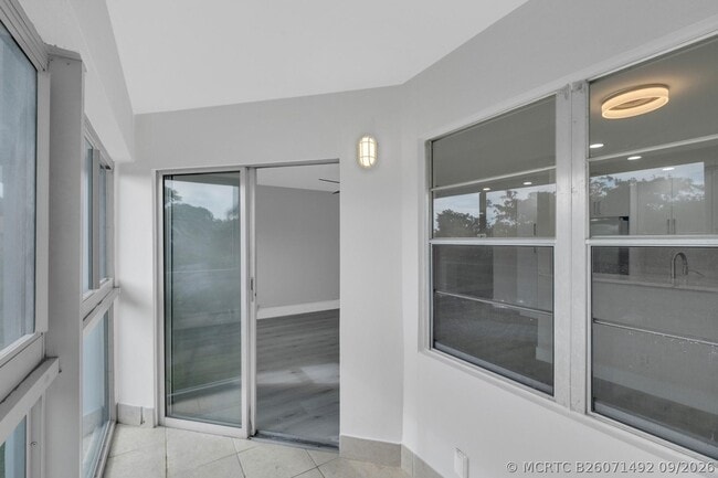 Building Photo - 12600 SW 5th Ct