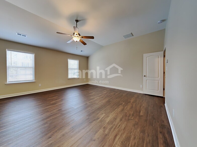 Building Photo - 4435 Clymer Ct