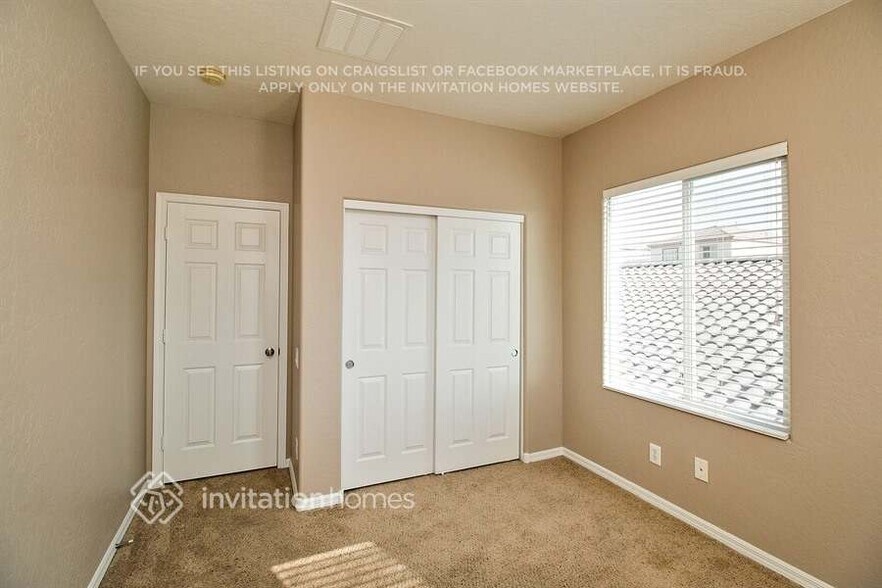 Building Photo - 2542 Findlater St