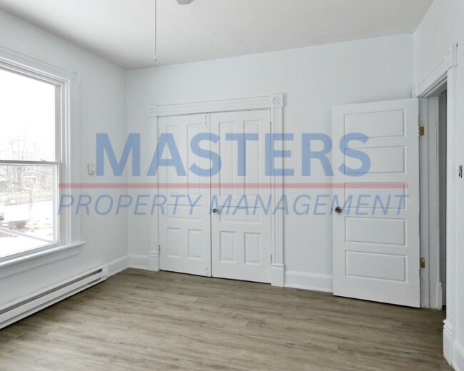 Building Photo - 425 Boston Pl