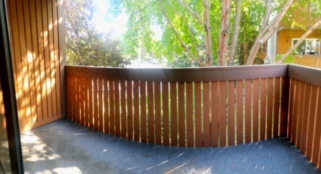 Building Photo - South Anchorage Condo with Balcony, Garage...