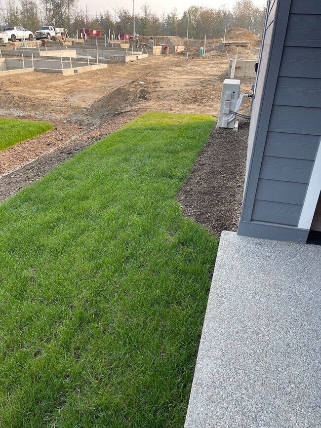 Building Photo - Beautiful New 5BD/4BTH Bella Cresta Home f...