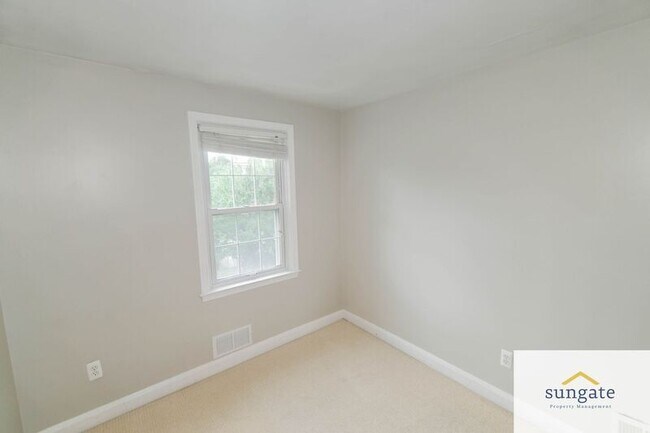 Building Photo - 8616 Pleasant Plains Rd