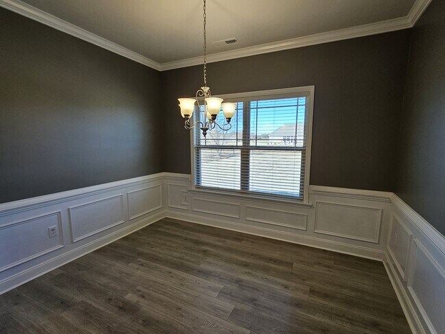 Building Photo - 112 Mergini Dr