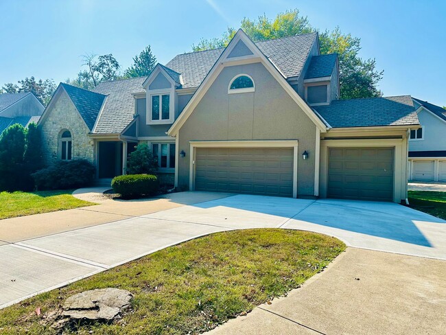 Primary Photo - {13040} Spacious Cherry Creek Home + First...