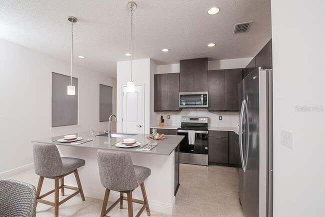 Building Photo - 7508 Wing Span Wy