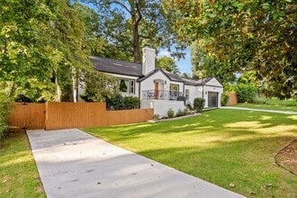 Building Photo - 10 Claire Dr SE