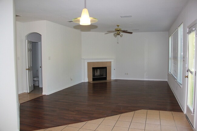 Building Photo - NORTH -   Harris Ridge SBDV