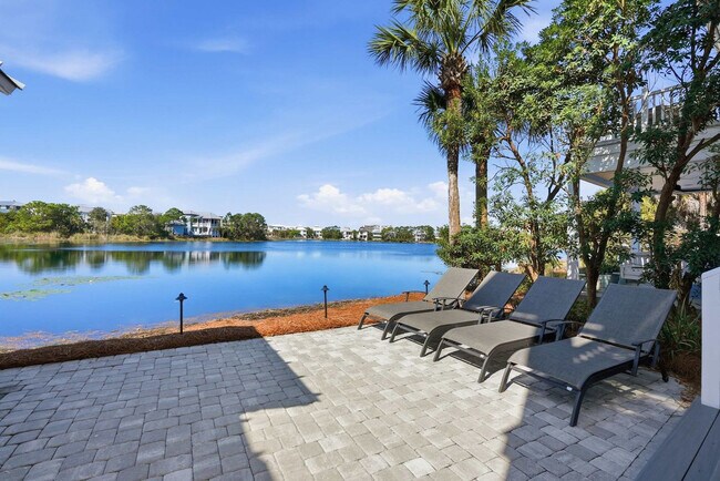 Building Photo - 419 Lakefront Dr